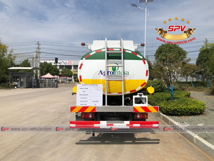 8,000 Litres Fuel Tanker Sinotruk - B